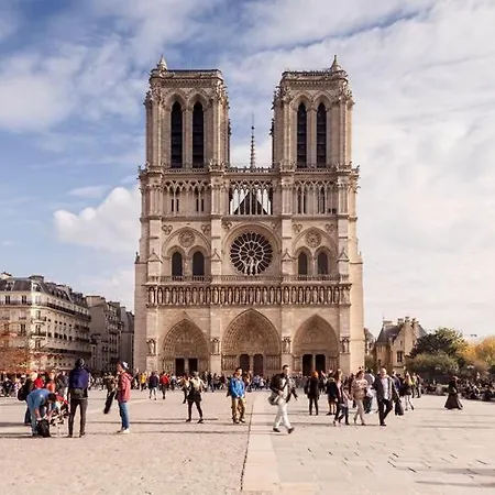 Convivial Et Chaleureux Pres De Notre-dame *
